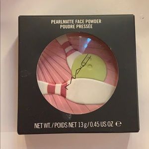 MAC pearlmatte face powder
